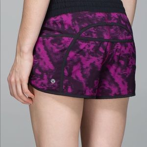Lululemon Tracker Short III *4-Way Stretch